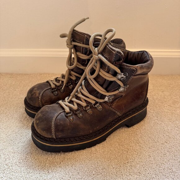 ALDO Shoes - Vintage Steel TipBrown Lace-Up Hiking Boots from Aldo shoes. Womens 7.5